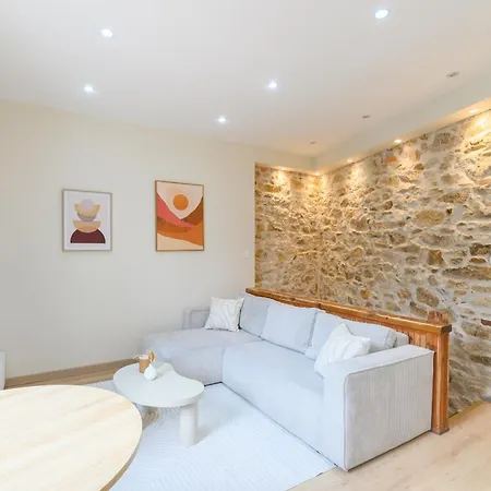 Apartment Les Pierres Dorees - Moderne & Confort