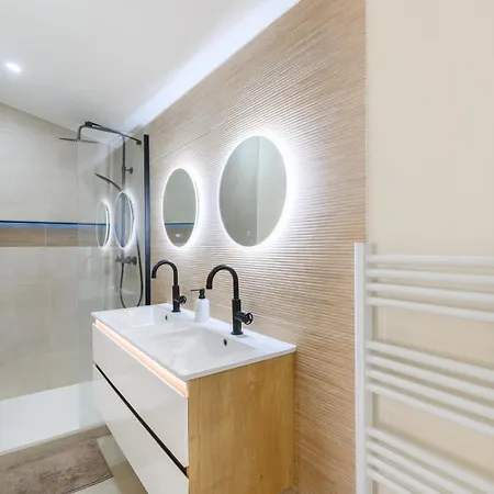 Les Pierres Dorees - Moderne & Confort Apartment *