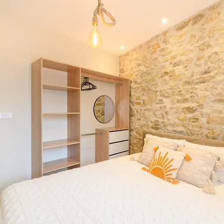Les Pierres Dorees - Moderne & Confort *