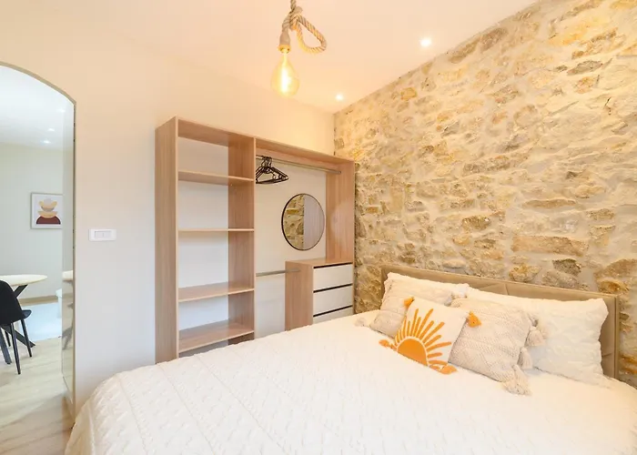 Les Pierres Dorees - Moderne & Confort *